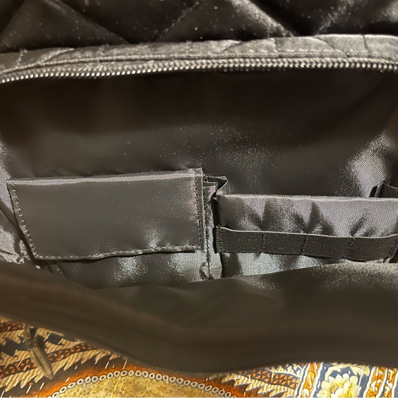 Reaction Kenneth Cole Backpack - Picture 4 of 7